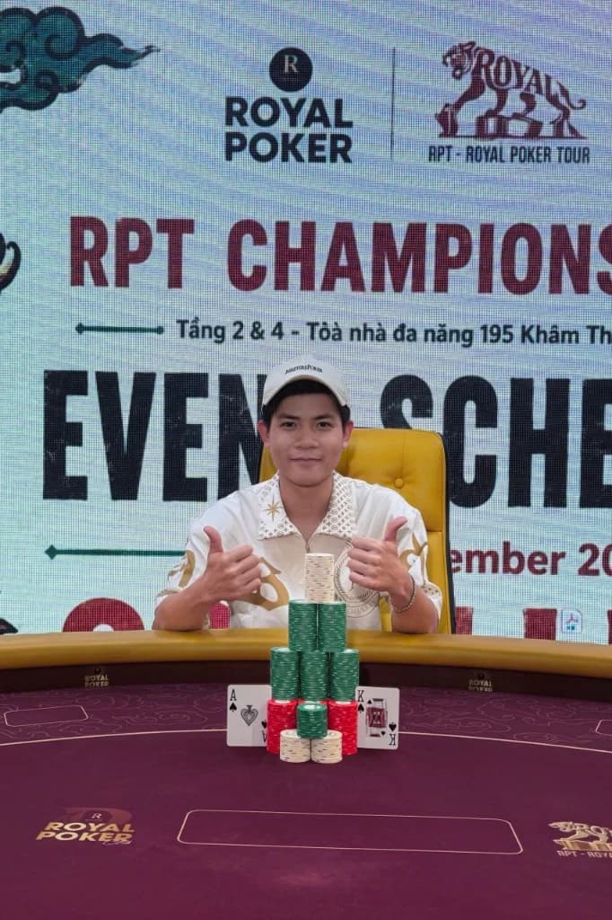 Học trò vào final table hai lần trong một tuần
