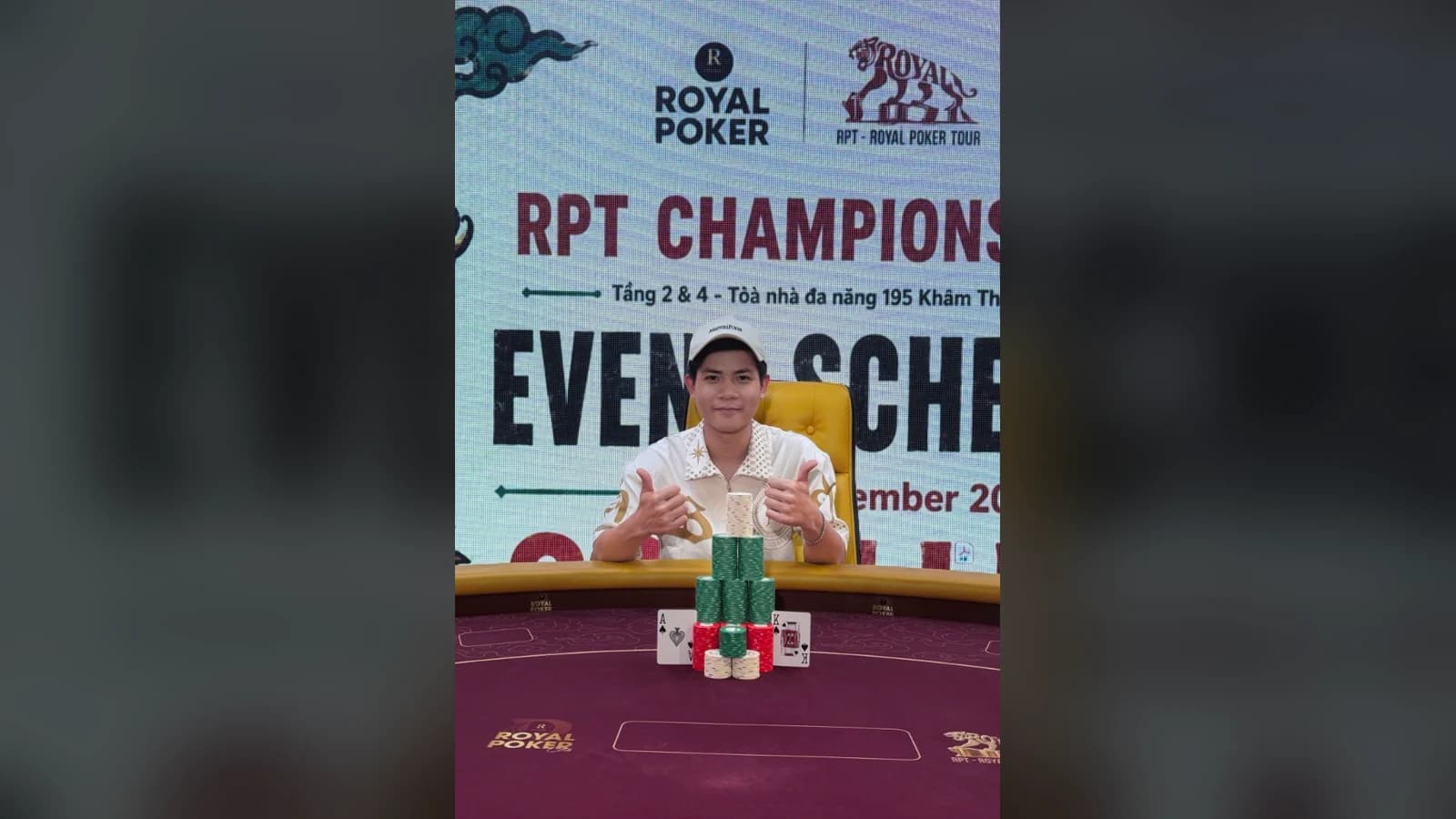 Học trò vào final table hai lần trong một tuần